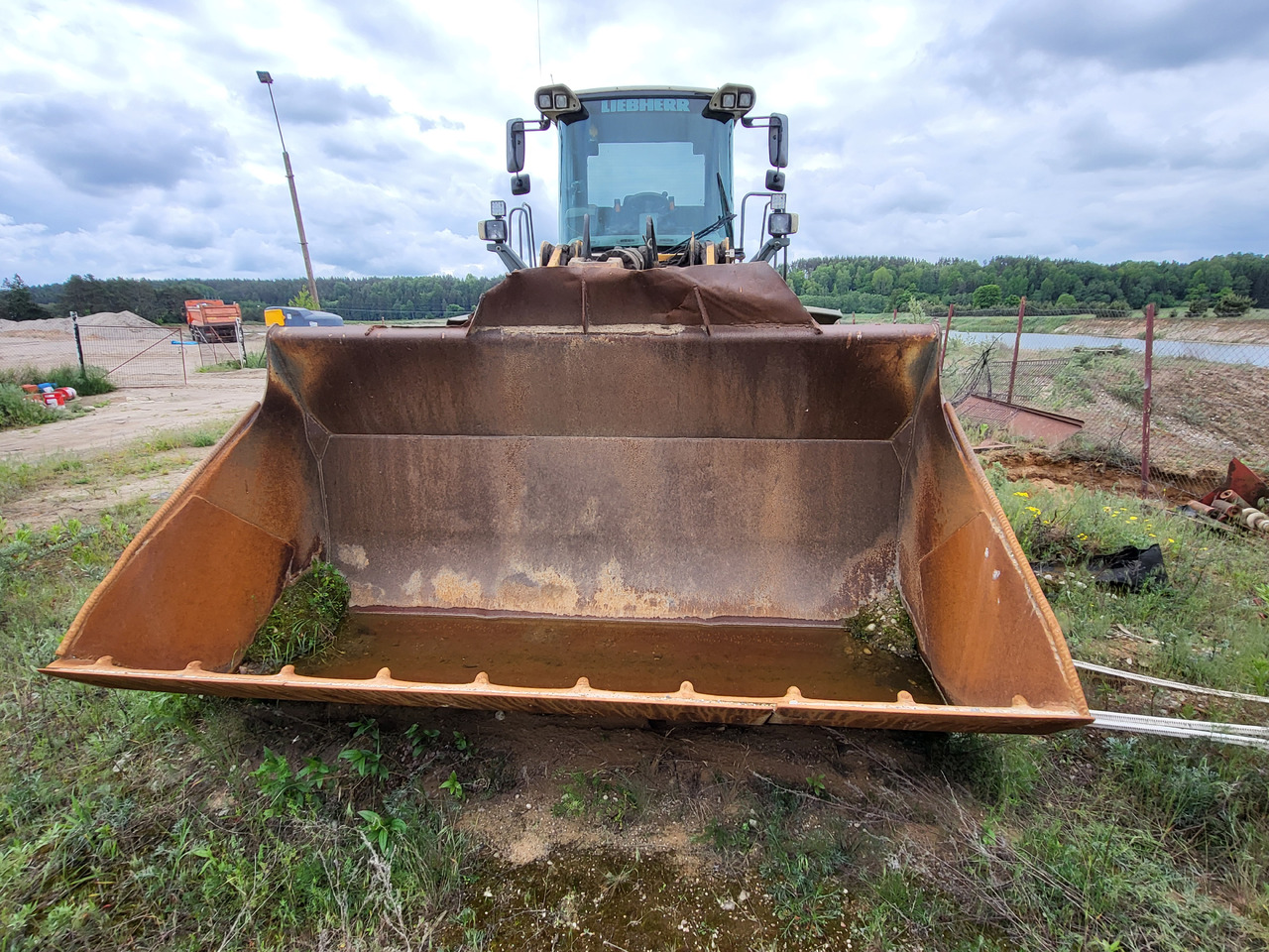 LIEBHERR L566 - Chargeuse sur pneus: photos 5 LIEBHERR L566 - Chargeuse sur pneus: photos 5