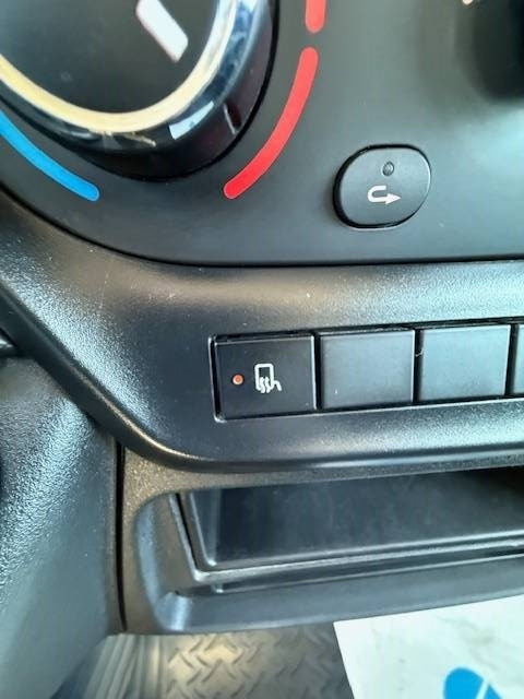 Fourgon utilitaire Iveco Daily 35 S12: photos 28