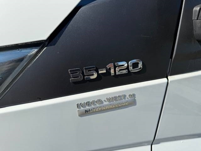 Fourgon utilitaire Iveco Daily 35 S12: photos 10