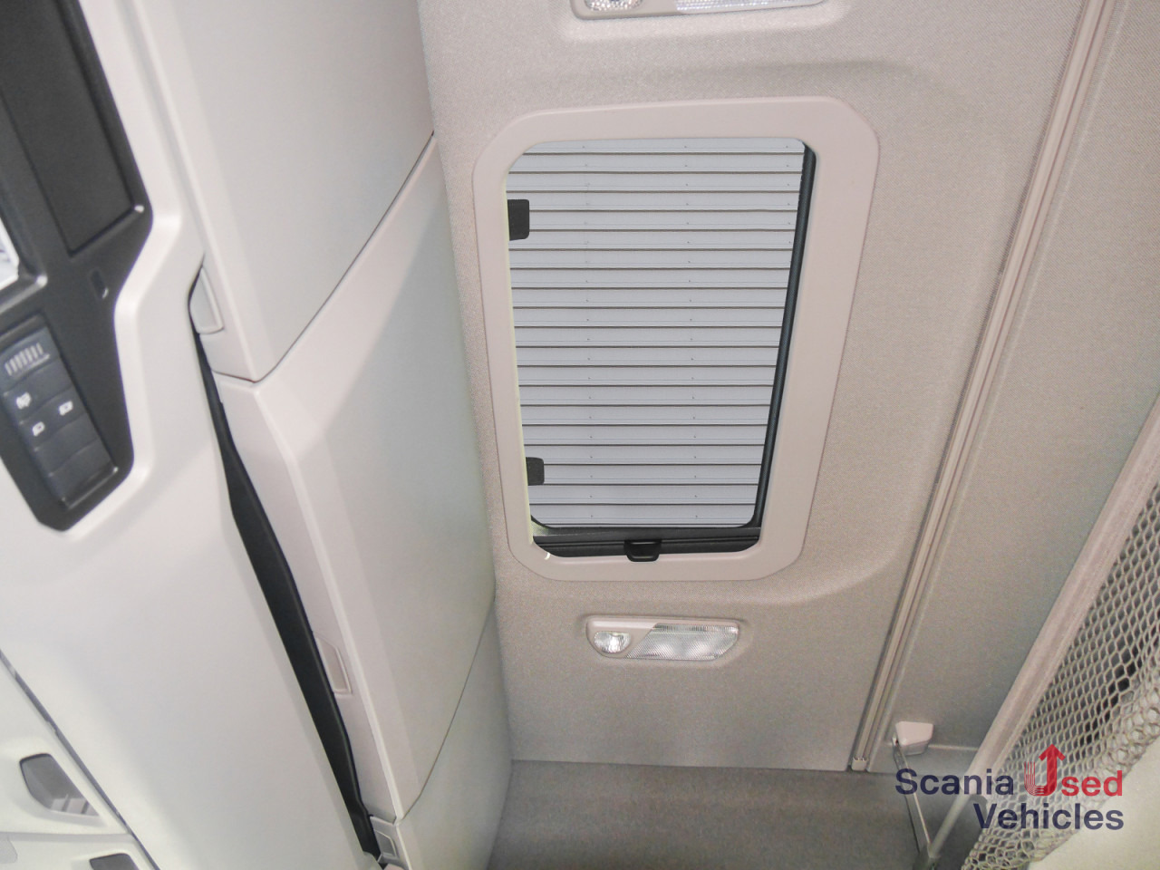 SCANIA R 460 A4x2NA - SUPER - - Tracteur routier: photos 2 SCANIA R 460 A4x2NA - SUPER - - Tracteur routier: photos 2