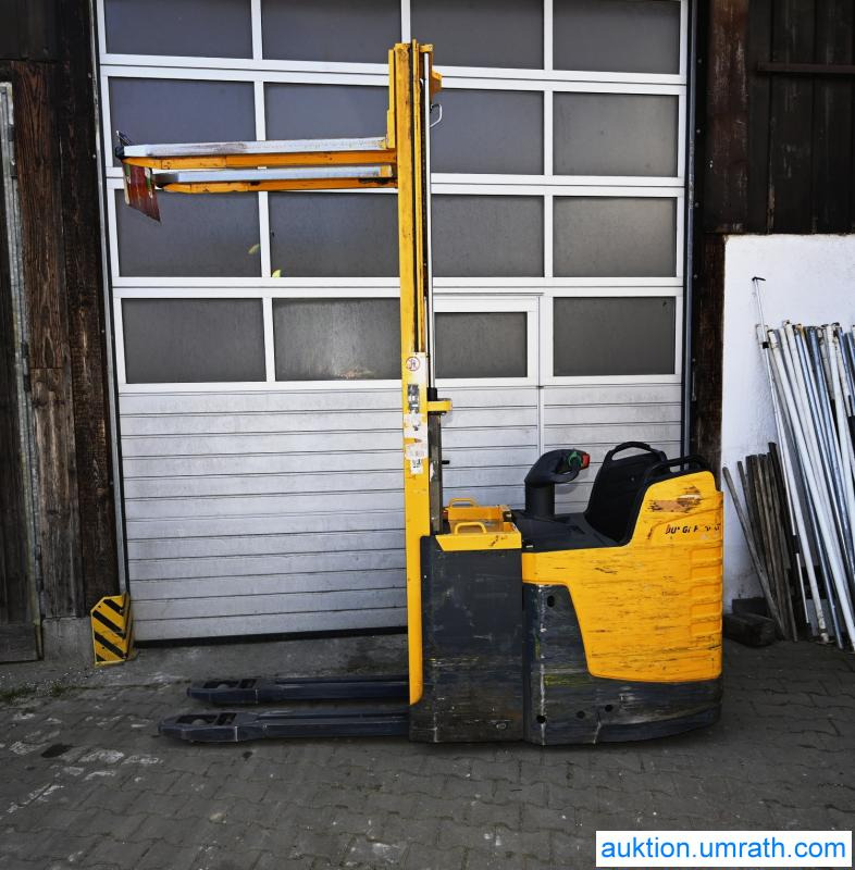 Jungheinrich ERD220 / ERD 220 Hochhubwagen Doppelstock Hubwagen Ameise Elektro Stapler Initialhub Freihub Batterie aus 2023 - Préparateur de commandes: photos 2 Jungheinrich ERD220 / ERD 220 Hochhubwagen Doppelstock Hubwagen Ameise Elektro Stapler Initialhub Freihub Batterie aus 2023 - Préparateur de commandes: photos 2