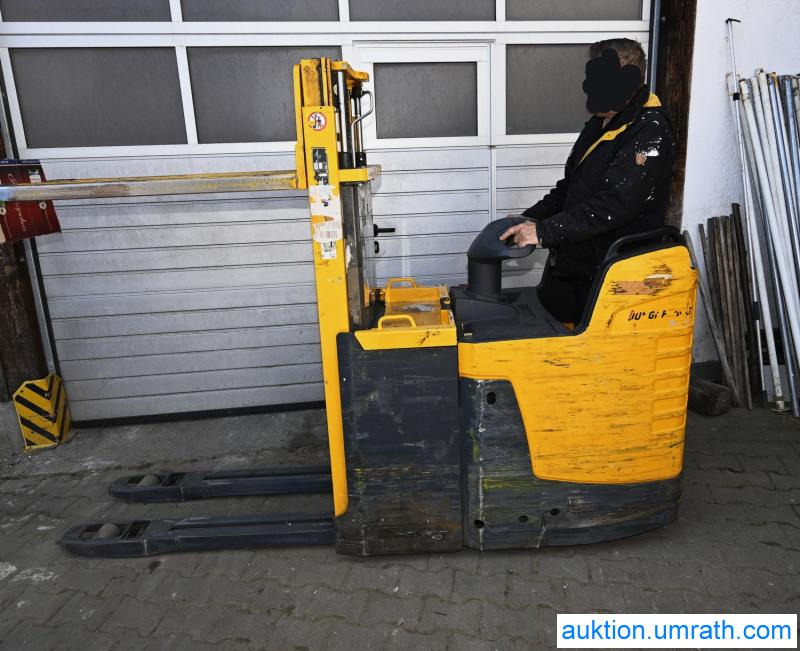 Jungheinrich ERD220 / ERD 220 Hochhubwagen Doppelstock Hubwagen Ameise Elektro Stapler Initialhub Freihub Batterie aus 2023 - Préparateur de commandes: photos 5 Jungheinrich ERD220 / ERD 220 Hochhubwagen Doppelstock Hubwagen Ameise Elektro Stapler Initialhub Freihub Batterie aus 2023 - Préparateur de commandes: photos 5