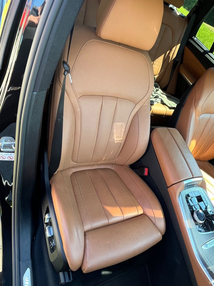 SUV BMW X5 Baureihe X5 M50 d: photos 11