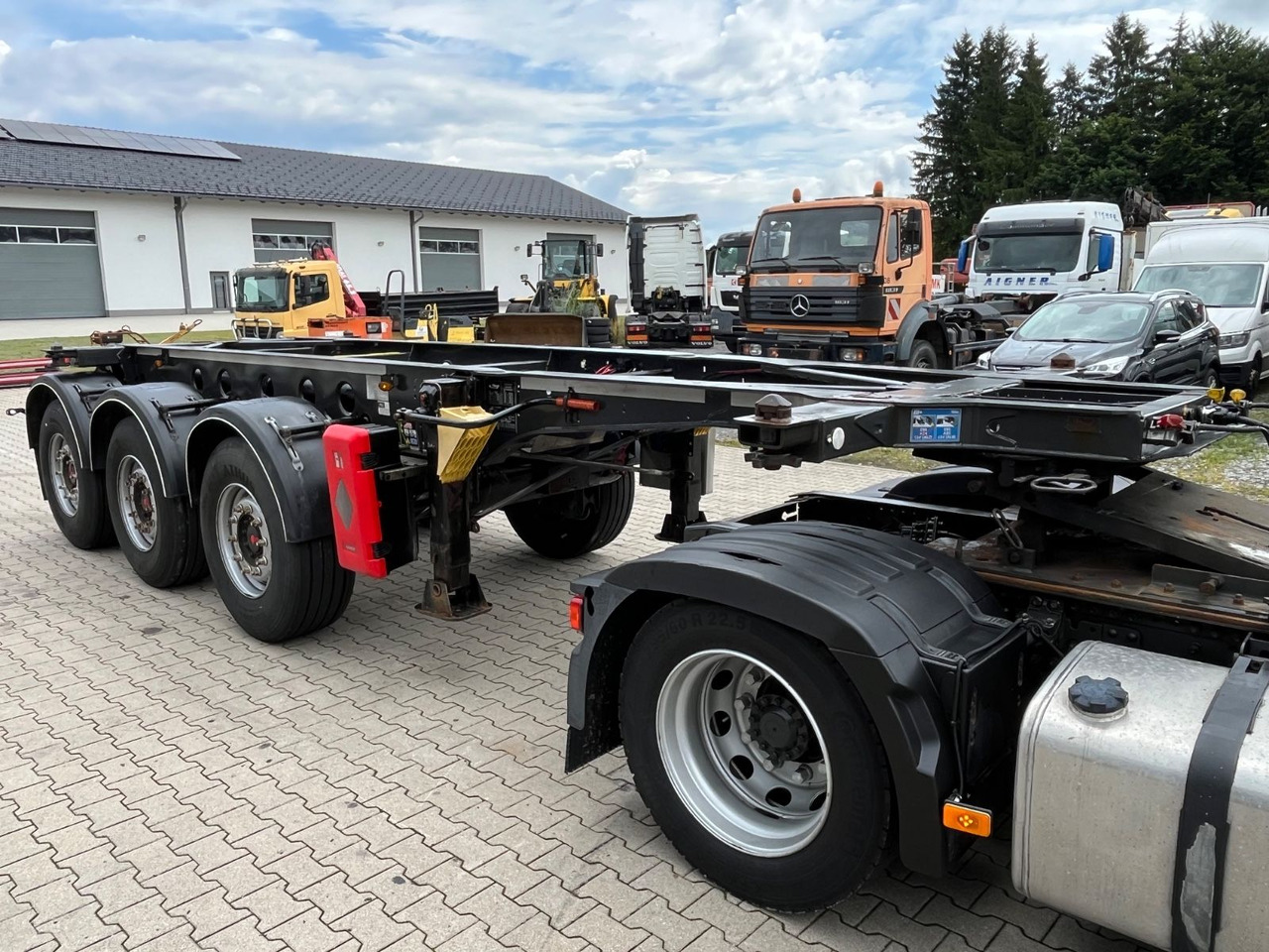 Semi-remorque porte-conteneur/ Caisse mobile Fliegl Tank Container Chassis 20ft ADR: photos 8