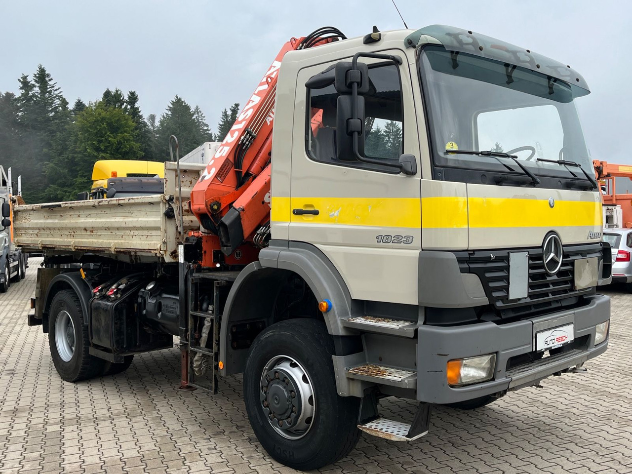 Mercedes-Benz Atego 1823 4x4 Kipper mit Kran Atlas 125.2 Funk - Camion benne, Camion grue: photos 2 Mercedes-Benz Atego 1823 4x4 Kipper mit Kran Atlas 125.2 Funk - Camion benne, Camion grue: photos 2
