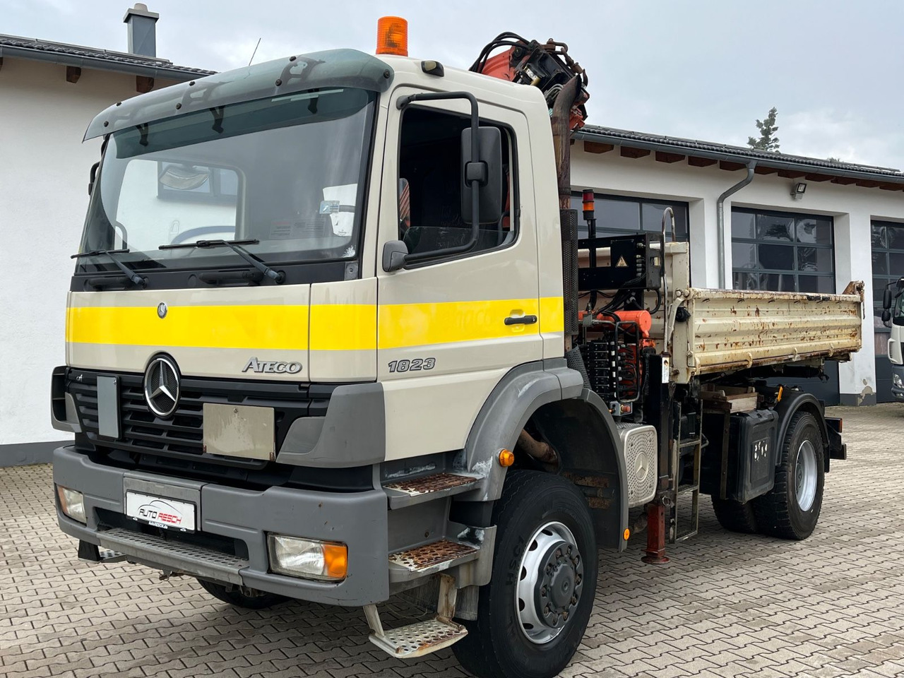 Mercedes-Benz Atego 1823 4x4 Kipper mit Kran Atlas 125.2 Funk - Camion benne, Camion grue: photos 4 Mercedes-Benz Atego 1823 4x4 Kipper mit Kran Atlas 125.2 Funk - Camion benne, Camion grue: photos 4