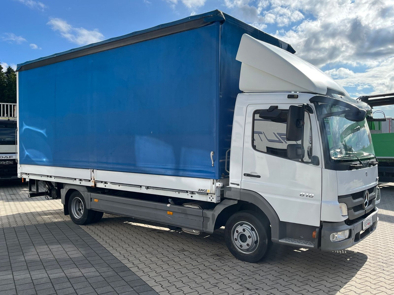Mercedes-Benz Atego 818 Klima Sperre 74100KM 2,70 Ladehöhe - Utilitaire rideaux coulissants (PLSC): photos 2 Mercedes-Benz Atego 818 Klima Sperre 74100KM 2,70 Ladehöhe - Utilitaire rideaux coulissants (PLSC): photos 2