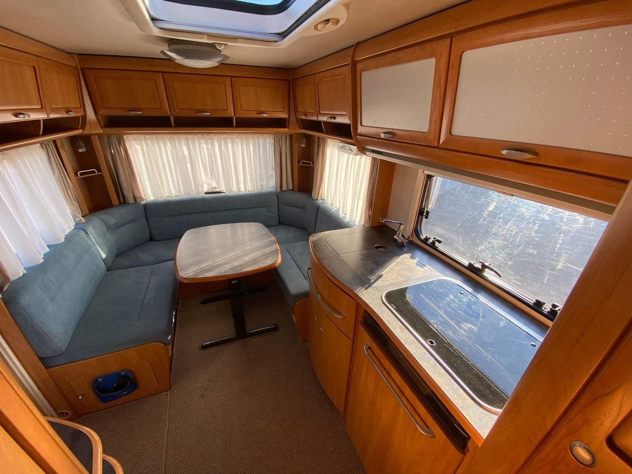 Caravane HYMER / ERIBA / HYMERCAR Nova 530 Swing mit Längsbetten und Moser, top Zu: photos 18