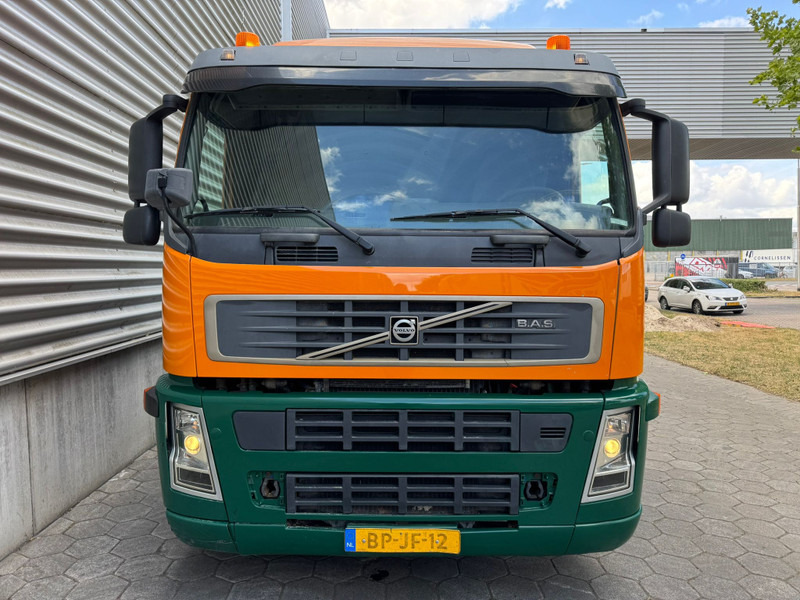 Volvo FM 300 / Machine Transport / Hydraulic Ramp / Klima / TUV:7-2025 / NL Truck - Camion: photos 4 Volvo FM 300 / Machine Transport / Hydraulic Ramp / Klima / TUV:7-2025 / NL Truck - Camion: photos 4