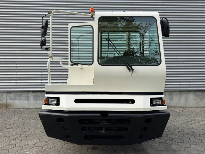Terberg YT182 / NL Truck - Tracteur portuaire: photos 3 Terberg YT182 / NL Truck - Tracteur portuaire: photos 3