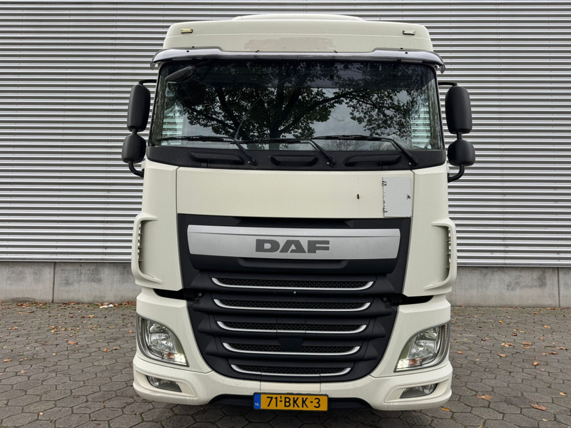 DAF XF 460 / Manual / Retarder / Mega / Roof Klima / TUV:1-2026 / NL Truck - Tracteur routier: photos 4 DAF XF 460 / Manual / Retarder / Mega / Roof Klima / TUV:1-2026 / NL Truck - Tracteur routier: photos 4