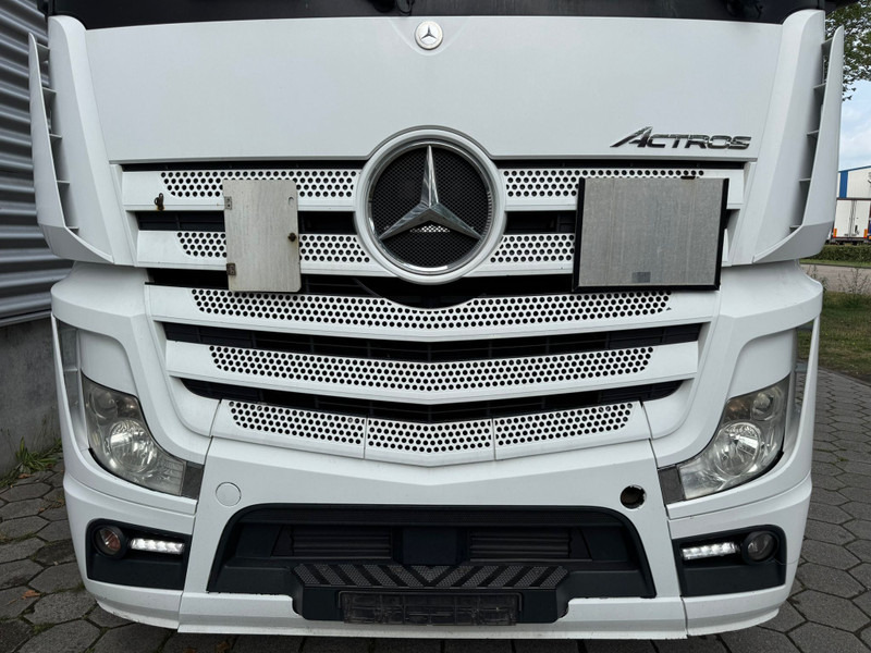 Tracteur routier Mercedes-Benz Actros 1845 / Euro 5 / 2 Tanks / 2 In Stock: photos 6