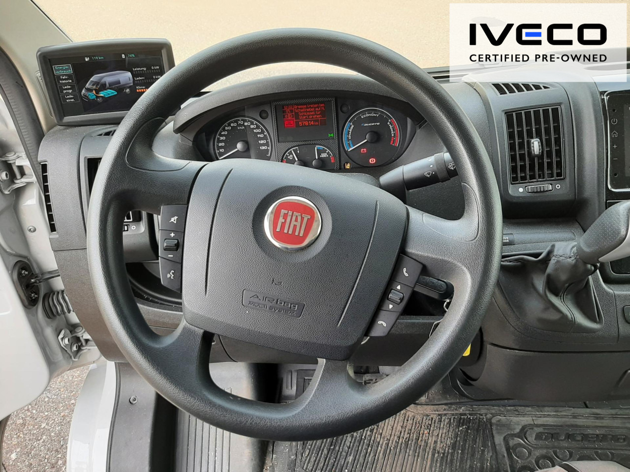 FIAT e-Ducato L2H2 teilverglast (47-kWh) - Fourgon utilitaire, Utilitaire électrique: photos 4 FIAT e-Ducato L2H2 teilverglast (47-kWh) - Fourgon utilitaire, Utilitaire électrique: photos 4
