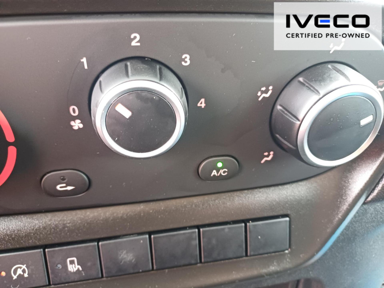 IVECO Daily 35S16V Euro6 Klima ZV - Fourgon utilitaire: photos 4 IVECO Daily 35S16V Euro6 Klima ZV - Fourgon utilitaire: photos 4