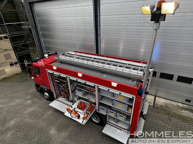 MAN LE 14.250 rescue vehicle - Camion de pompier: photos 3 MAN LE 14.250 rescue vehicle - Camion de pompier: photos 3