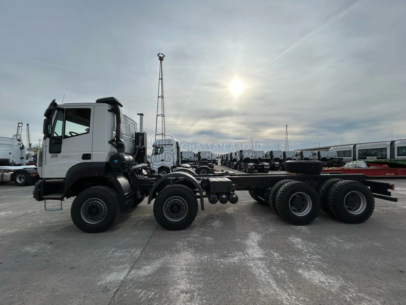 ASTRA HD9 8x4 CHASSIS - Barcelona Stock - Châssis cabine: photos 4 ASTRA HD9 8x4 CHASSIS - Barcelona Stock - Châssis cabine: photos 4