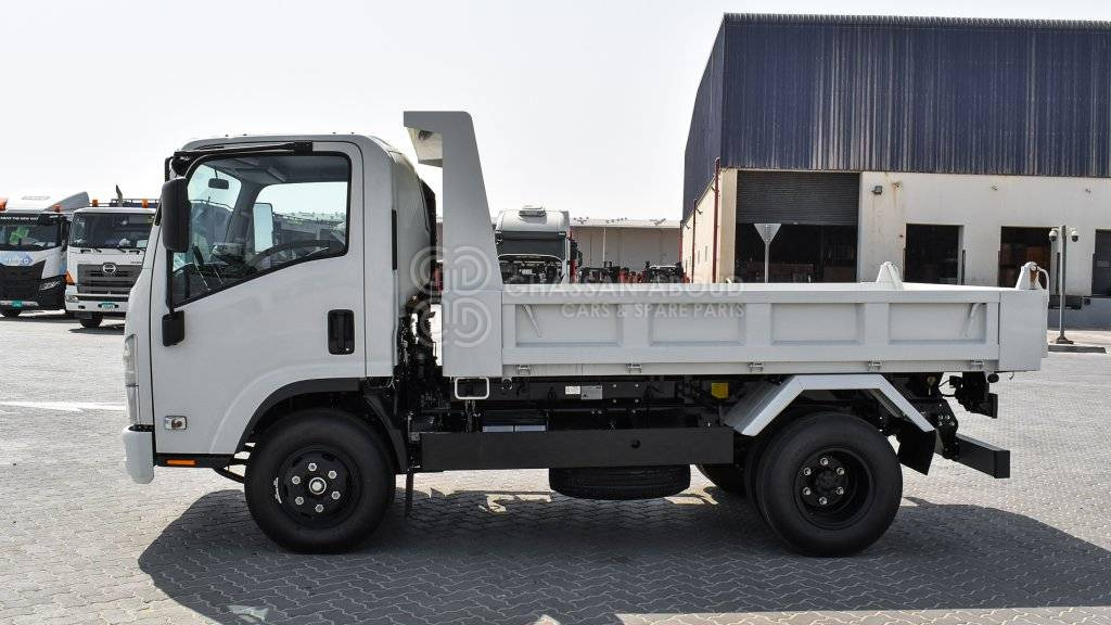 ISUZU NPR 75 DUMP TRUCK - Camion benne: photos 2 ISUZU NPR 75 DUMP TRUCK - Camion benne: photos 2