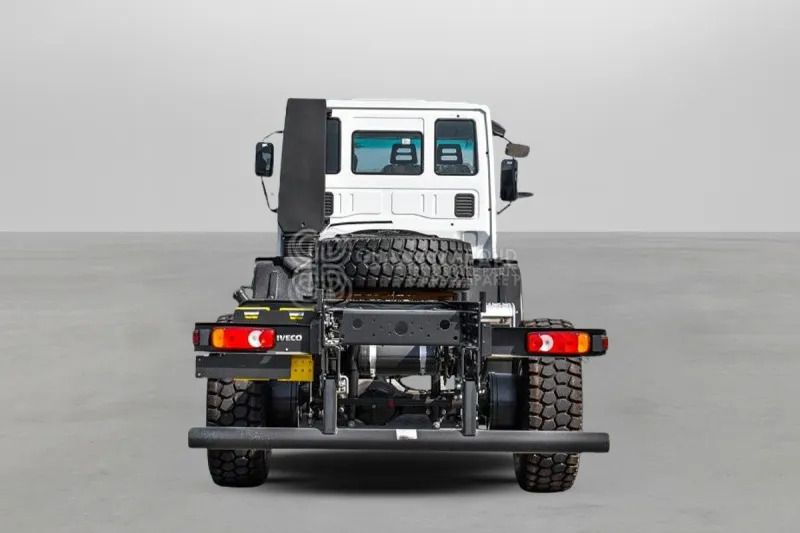 Iveco Euro Cargo ML150 4x4 Chassis - Châssis cabine: photos 4 Iveco Euro Cargo ML150 4x4 Chassis - Châssis cabine: photos 4