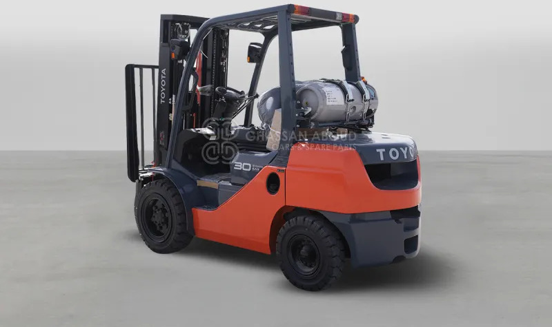 Toyota 32-8FG25 2.5 Tons Gasoline / LPG 3 Stage Forklift - Chariot élévateur à gaz: photos 1 Toyota 32-8FG25 2.5 Tons Gasoline / LPG 3 Stage Forklift - Chariot élévateur à gaz: photos 1