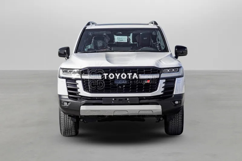 Toyota Land Cruiser 300 - SUV: photos 2 Toyota Land Cruiser 300 - SUV: photos 2