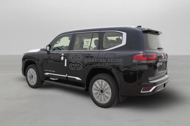 Toyota Land Cruiser 300 - SUV: photos 4 Toyota Land Cruiser 300 - SUV: photos 4