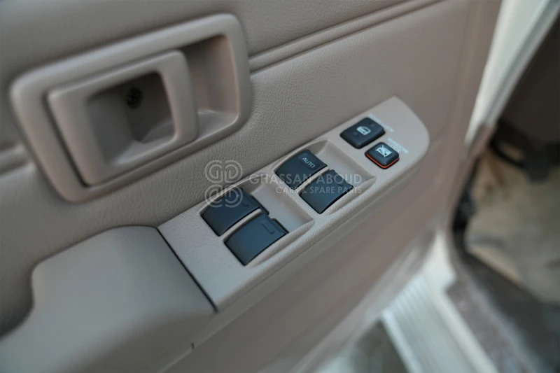 Pick-up Toyota Land Cruiser Pick Up LC79 4X4 DC: photos 12