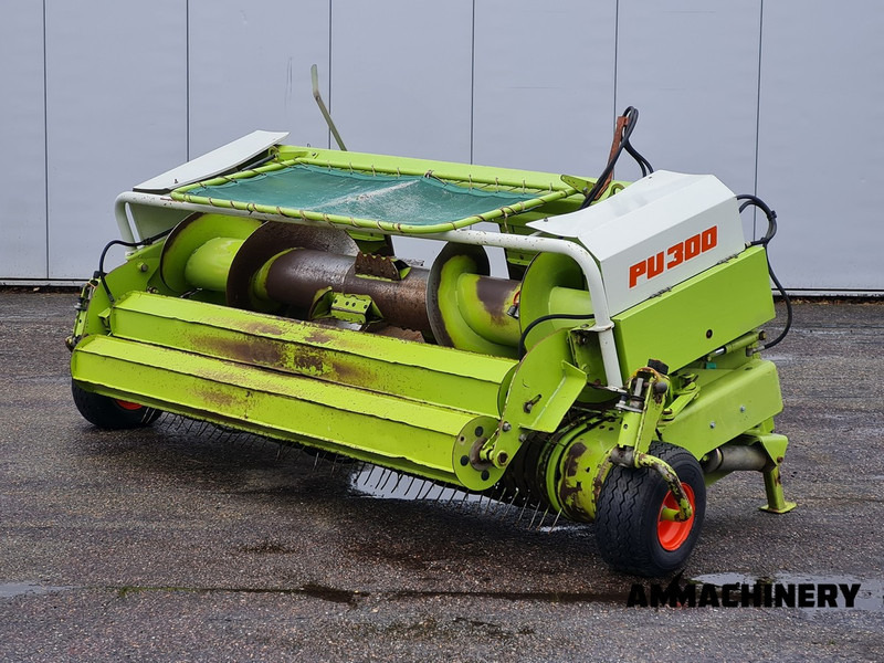 Claas PU300 pick up - Accessoire aux ensileuses pour Machine agricole: photos 1 Claas PU300 pick up - Accessoire aux ensileuses pour Machine agricole: photos 1