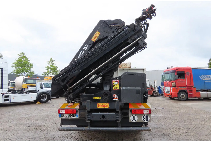 Renault C430 HIAB X-HIDOU 18 8 , RETARDER, WHEELBASE 4.35M, NAVI - Camion grue: photos 4 Renault C430 HIAB X-HIDOU 18 8 , RETARDER, WHEELBASE 4.35M, NAVI - Camion grue: photos 4