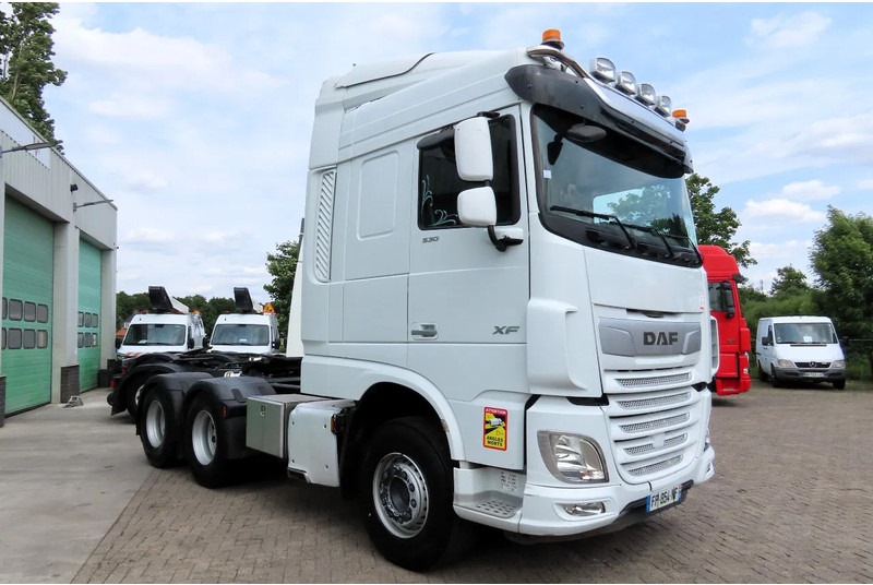DAF XF 530 6x4 Retarder, Frigo, P-Cool, 2 beds - Tracteur routier: photos 1 DAF XF 530 6x4 Retarder, Frigo, P-Cool, 2 beds - Tracteur routier: photos 1