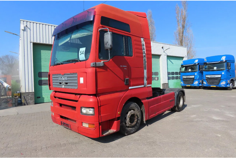 MAN TGA 18.460 Manual injection (euro2), Manual gearbox - Tracteur routier: photos 3 MAN TGA 18.460 Manual injection (euro2), Manual gearbox - Tracteur routier: photos 3