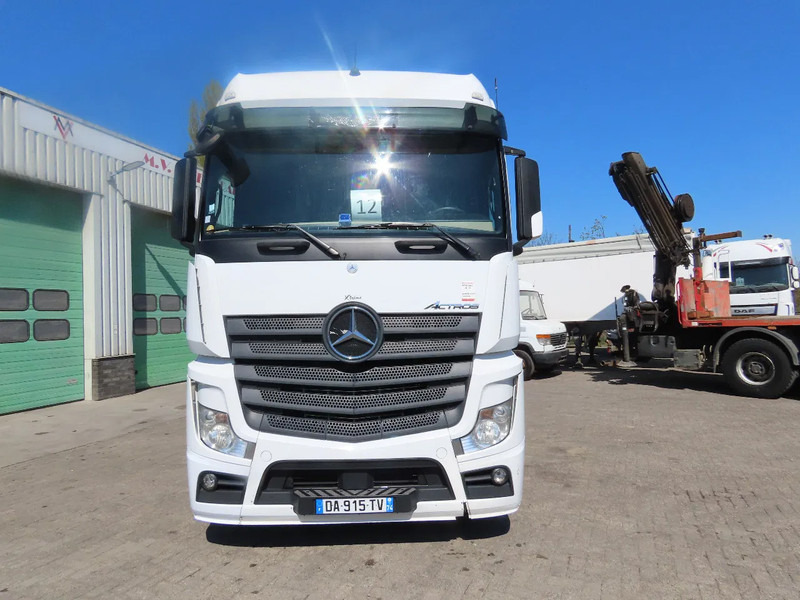 Mercedes-Benz Actros 1851 RETARDER, EVV, 831300 km original! RETARDER, 2 tanks - Tracteur routier: photos 3 Mercedes-Benz Actros 1851 RETARDER, EVV, 831300 km original! RETARDER, 2 tanks - Tracteur routier: photos 3