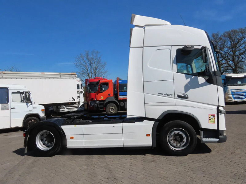 Volvo FH 460 YV2RTY0A3JB867622, FRIGO, 2X FUEL TANK, frigo, EURO6 - Tracteur routier: photos 4 Volvo FH 460 YV2RTY0A3JB867622, FRIGO, 2X FUEL TANK, frigo, EURO6 - Tracteur routier: photos 4