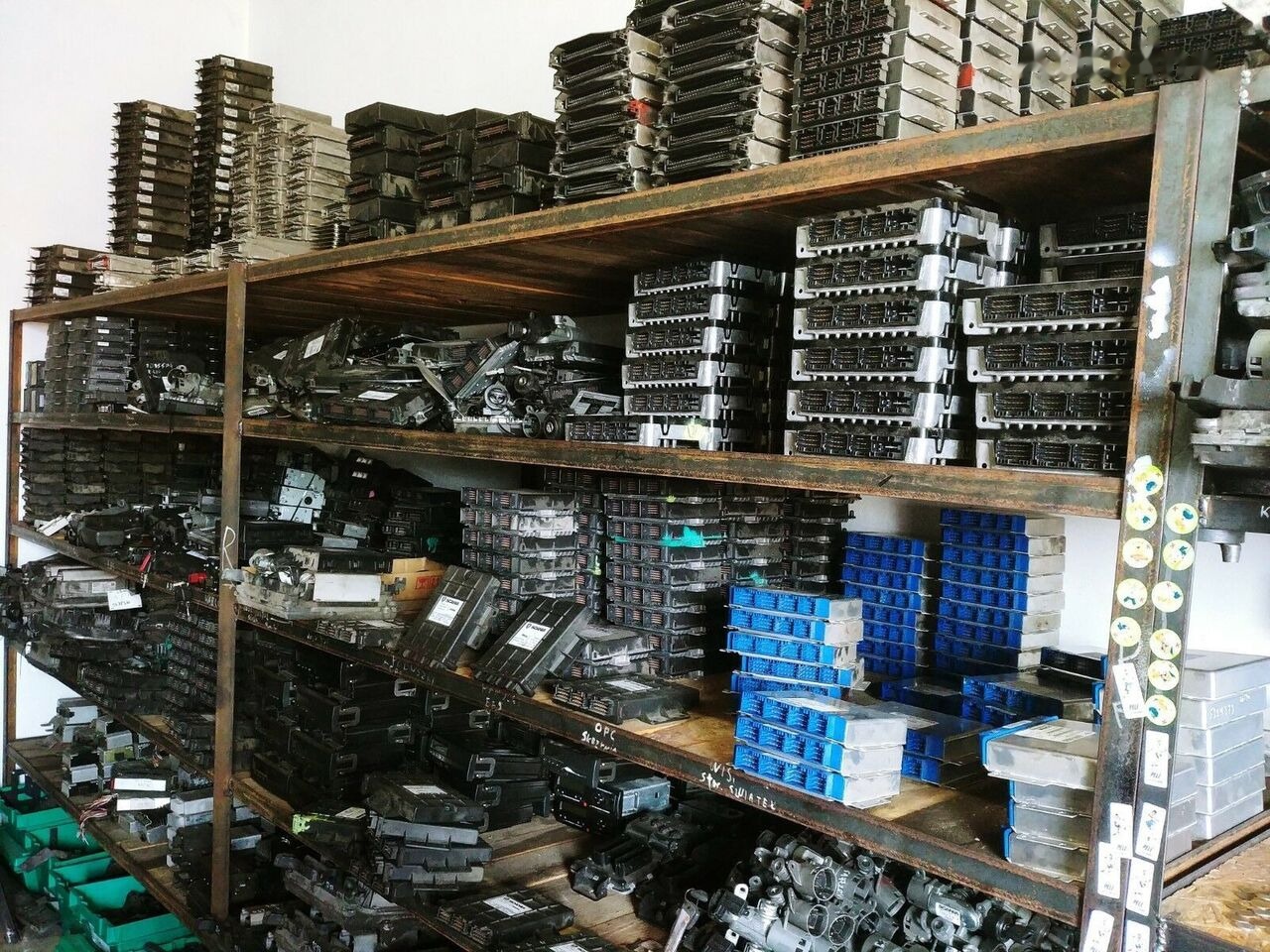 Scania ECU COO7 ENGINE Scania - Bloc de gestion pour Camion: photos 4 Scania ECU COO7 ENGINE Scania - Bloc de gestion pour Camion: photos 4