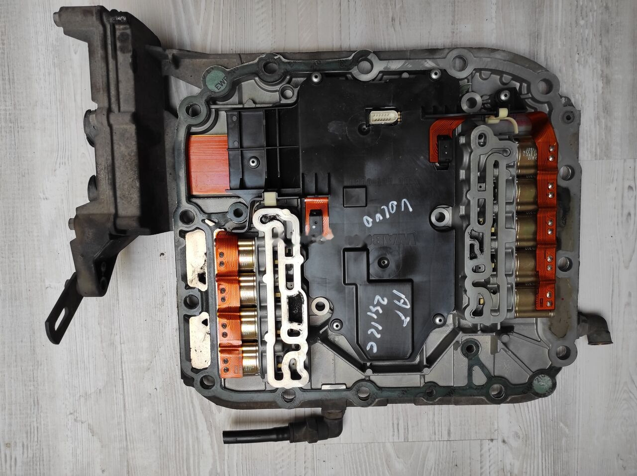 WABCO VOLVO / RENAULT truck - Bloc de gestion pour Camion: photos 1 WABCO VOLVO / RENAULT truck - Bloc de gestion pour Camion: photos 1