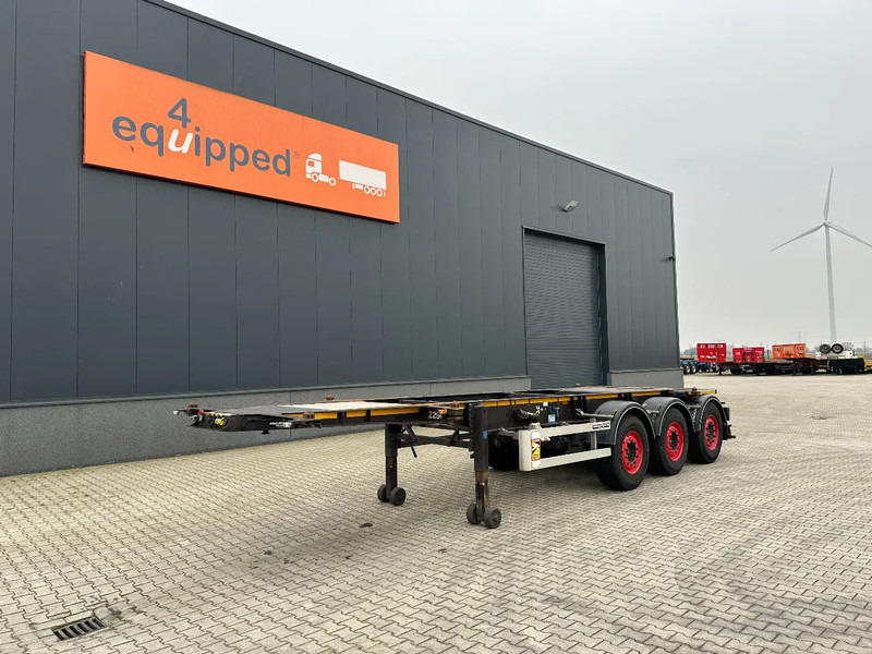 Burg 20FT ADR (EX/II, EX/III, FL, AT) Chassis, Empty weight : 3.690kg, SAF INTRADISC, 2x Liftaxle, NL-chassis, APK/ADR: 06-2025 - Semi-remorque porte-conteneur/ Caisse mobile: photos 1 Burg 20FT ADR (EX/II, EX/III, FL, AT) Chassis, Empty weight : 3.690kg, SAF INTRADISC, 2x Liftaxle, NL-chassis, APK/ADR: 06-2025 - Semi-remorque porte-conteneur/ Caisse mobile: photos 1