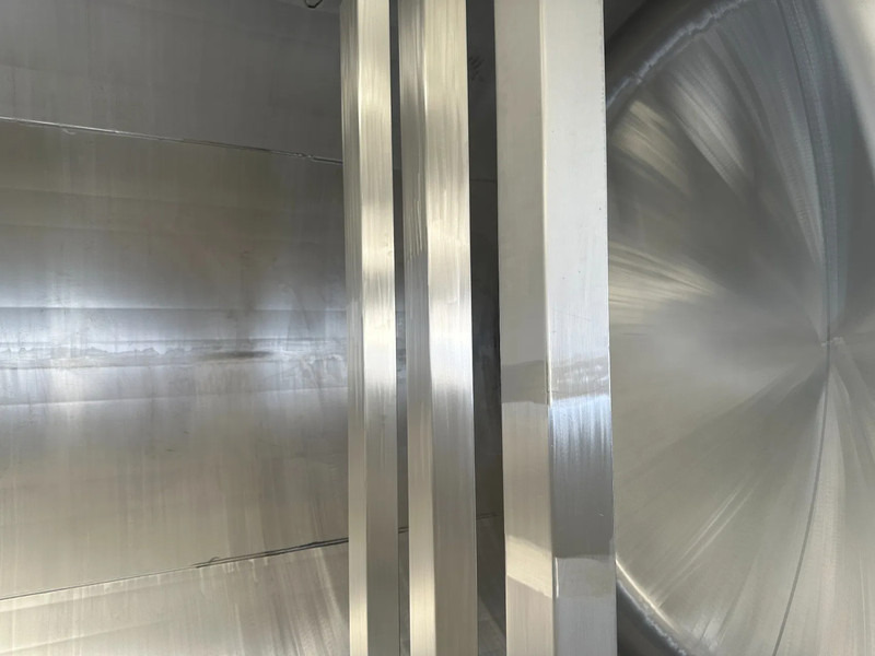 Conteneur citerne pour transport de produits chimiques CIMC 20FT ISO, 25.080L / 1-COMP / 3 BAFFELS / 4 covers, 5Y valid until 12/2026: photos 18