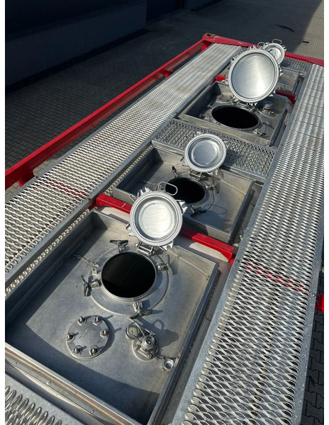 Conteneur citerne pour transport de produits chimiques CIMC 20FT ISO, 25.080L / 1-COMP / 3 BAFFELS / 4 covers, 5Y valid until 12/2026: photos 9
