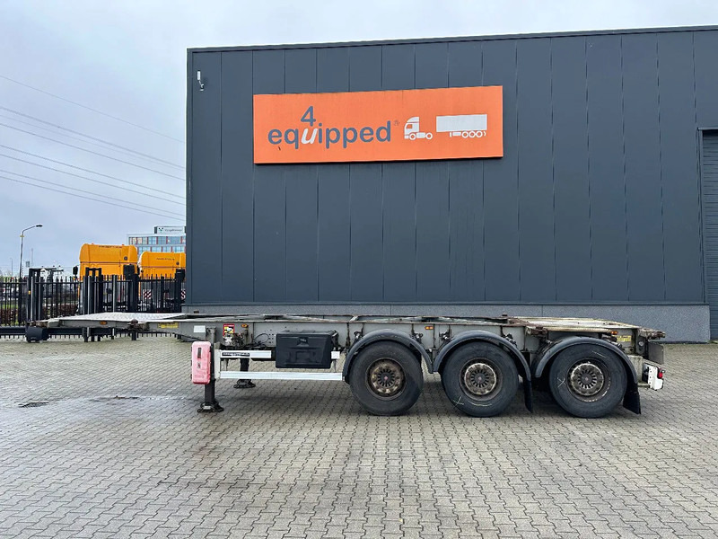 TURBO'S HOET 20FT/30FT, ADR (FL, AT), empty weight: 3.720kg, liftaxle, SAF disc - Semi-remorque porte-conteneur/ Caisse mobile: photos 1 TURBO'S HOET 20FT/30FT, ADR (FL, AT), empty weight: 3.720kg, liftaxle, SAF disc - Semi-remorque porte-conteneur/ Caisse mobile: photos 1