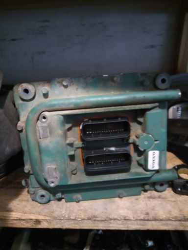 EDC VOLVO FH420 D13C420 20995620 20995620 P06 - Bloc de gestion pour Camion: photos 2 EDC VOLVO FH420 D13C420 20995620 20995620 P06 - Bloc de gestion pour Camion: photos 2