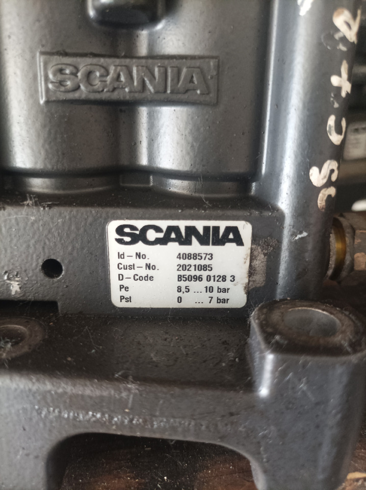 Scania Scania - Valve: photos 1 Scania Scania - Valve: photos 1