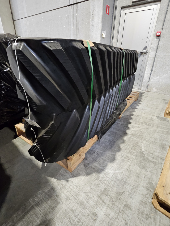 CASE IH Quatrac 30"x6"x42 & 36"x6"x42 - Chenille pour Tracteur à chenilles: photos 4 CASE IH Quatrac 30"x6"x42 & 36"x6"x42 - Chenille pour Tracteur à chenilles: photos 4