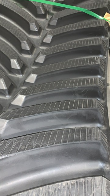 Rubber track for Case IH 9300 / GRECAV / ZUIDBERG / Claas Xerion 5000 TS 30" and 36" - Chenille pour Tracteur à chenilles: photos 3 Rubber track for Case IH 9300 / GRECAV / ZUIDBERG / Claas Xerion 5000 TS 30" and 36" - Chenille pour Tracteur à chenilles: photos 3