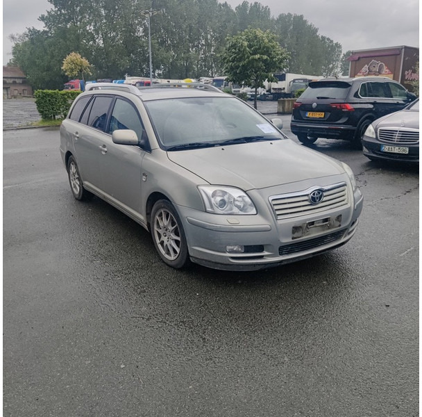 Toyota Avensis - Voiture: photos 2 Toyota Avensis - Voiture: photos 2