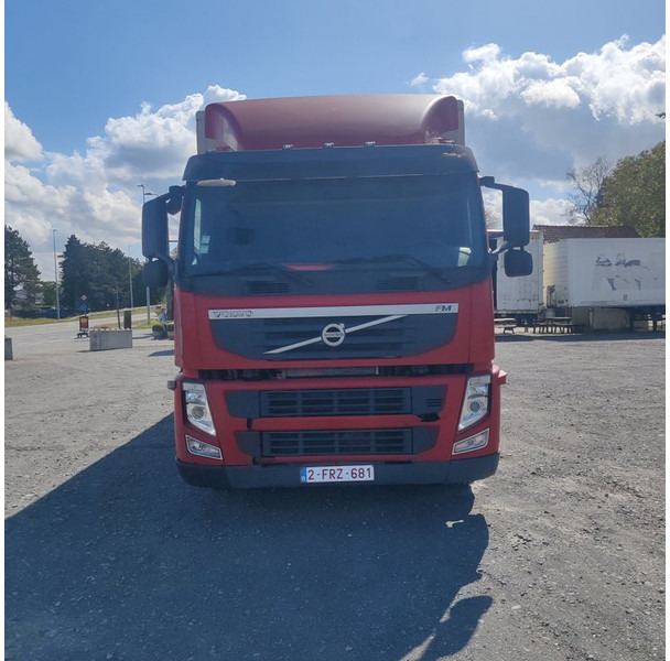 Volvo fm-330 - Camion fourgon: photos 2 Volvo fm-330 - Camion fourgon: photos 2