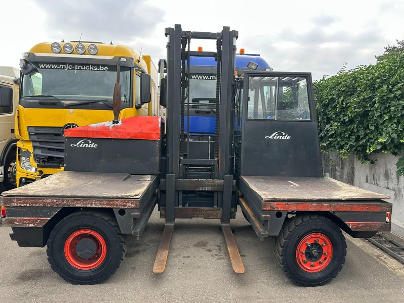 Linde S50 W SIDELOADER 5T - SEITENSTAPLER - 4 WAY FORKLIFT - COMBILIFT - CE - BE MACHINE - Chariot latéral: photos 3 Linde S50 W SIDELOADER 5T - SEITENSTAPLER - 4 WAY FORKLIFT - COMBILIFT - CE - BE MACHINE - Chariot latéral: photos 3