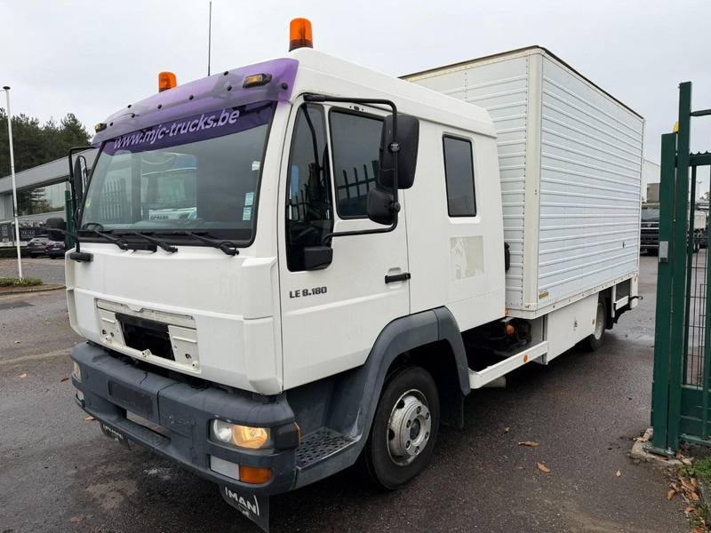 MAN LE 8.180 CLOSED BOX / KOFFER - DOKA - MANUAL GEARBOX - *248.000km* - STEEL SPRING / BLATT / LAMES - BE TRUCK - Camion fourgon: photos 3 MAN LE 8.180 CLOSED BOX / KOFFER - DOKA - MANUAL GEARBOX - *248.000km* - STEEL SPRING / BLATT / LAMES - BE TRUCK - Camion fourgon: photos 3