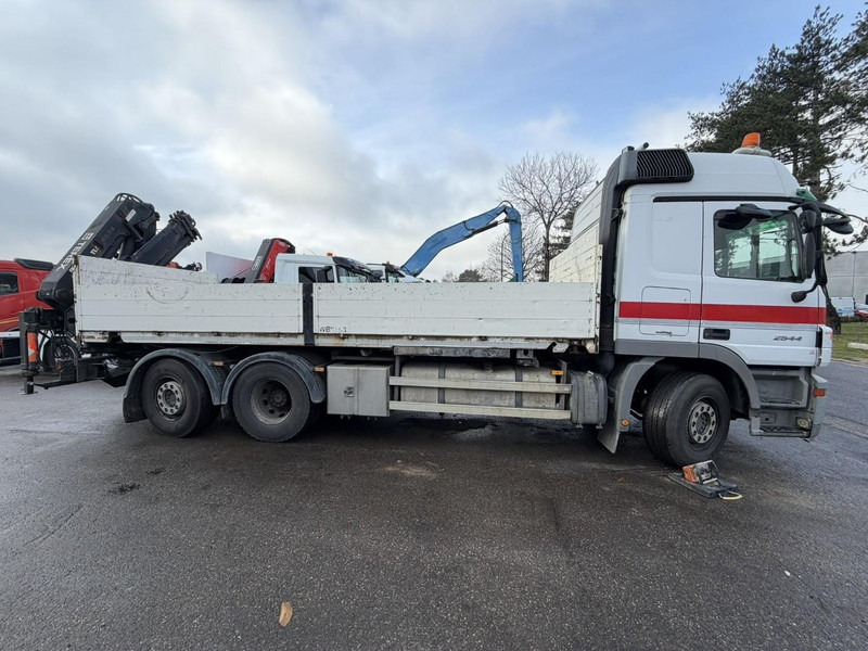Camion grue Mercedes-Benz ACTROS 2544 6x2 MP2 + CRANE ATLAS 165.2E (3x HYDR) - RADIO - *FULL AIR* - LIFT + STEERING AXLE - *299.000km* - PLATFORM 6m50: photos 7 Camion grue Mercedes-Benz ACTROS 2544 6x2 MP2 + CRANE ATLAS 165.2E (3x HYDR) - RADIO - *FULL AIR* - LIFT + STEERING AXLE - *299.000km* - PLATFORM 6m50: photos 7