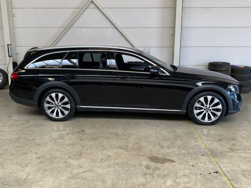 Mercedes-Benz E220d ALL-TERRAIN - 4 MATIC 4x4 - automatic - alcantara - 20 - Voiture: photos 5 Mercedes-Benz E220d ALL-TERRAIN - 4 MATIC 4x4 - automatic - alcantara - 20 - Voiture: photos 5