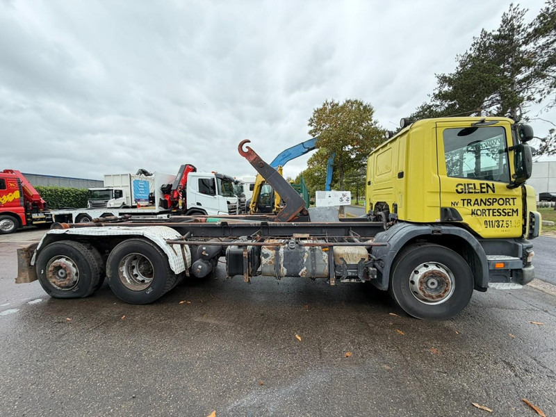 Scania 94G-260 6x2 HOOKLIFT / GANCHO - MANUAL - BE TRUCK - Camion ampliroll: photos 4 Scania 94G-260 6x2 HOOKLIFT / GANCHO - MANUAL - BE TRUCK - Camion ampliroll: photos 4