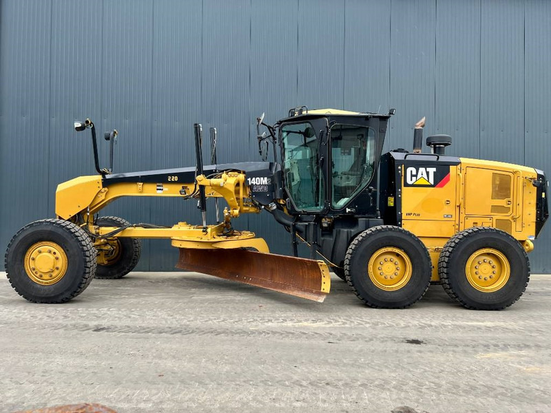 Cat 140M2 AWD - Niveleuse: photos 2 Cat 140M2 AWD - Niveleuse: photos 2